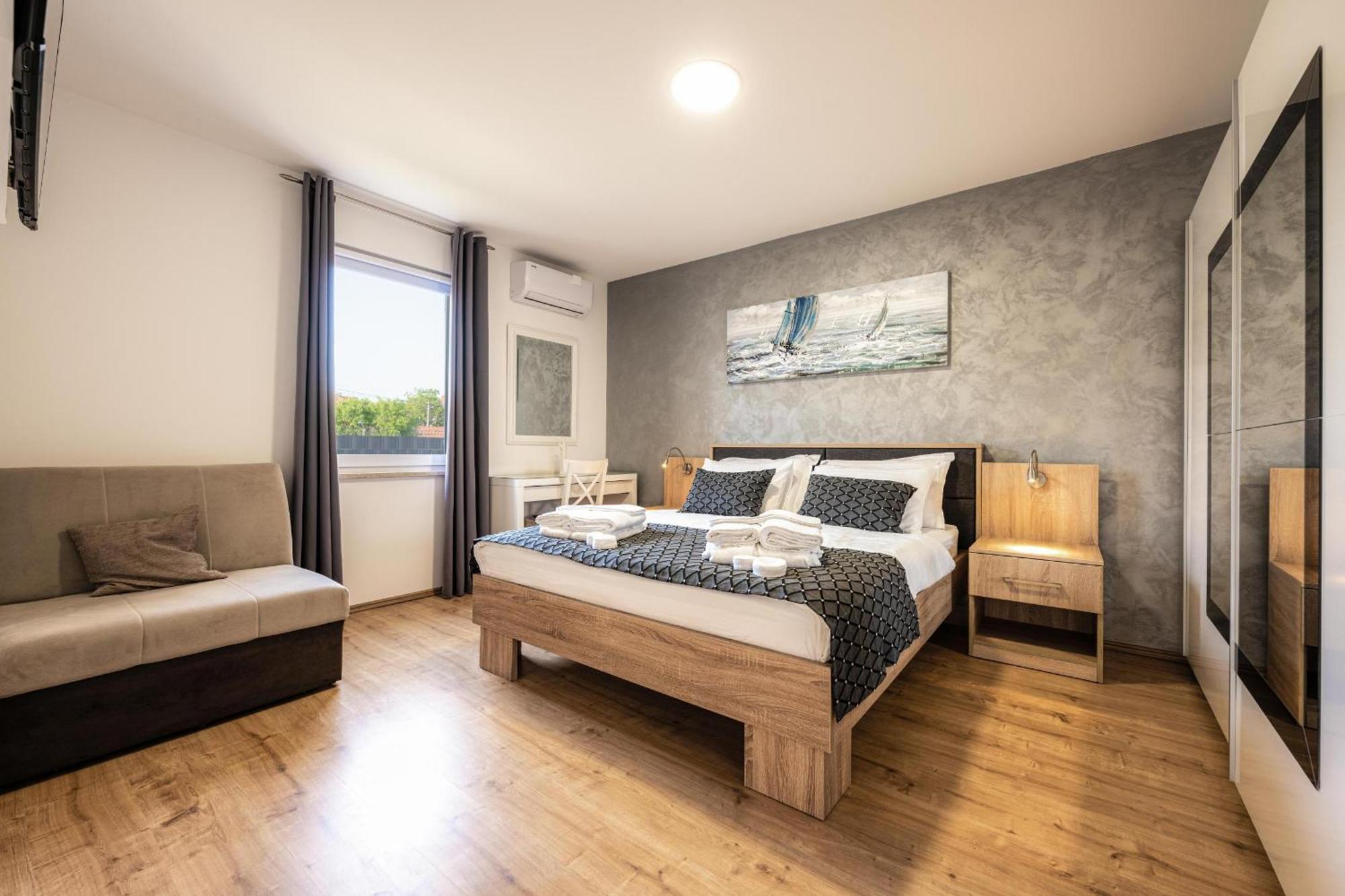 Villa Beauty With Heated Pool And Jacuzzi Канфанар Екстериор снимка